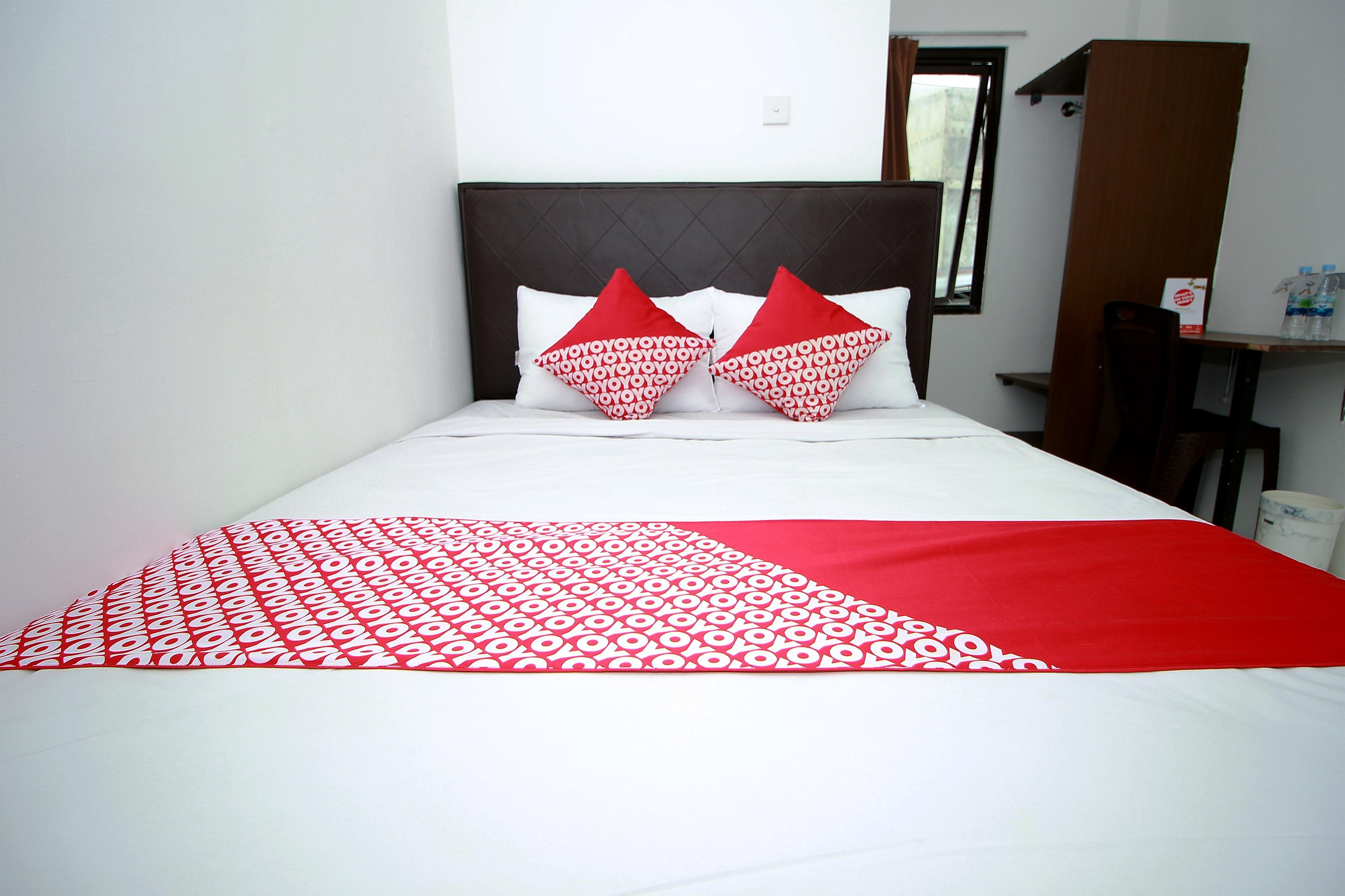 Super Oyo 1678 Jati Exclusive Homestay Бенгкулу Экстерьер фото